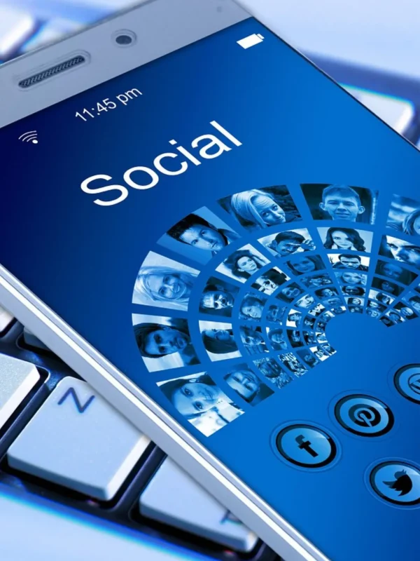 Bild Handy mit Social Media